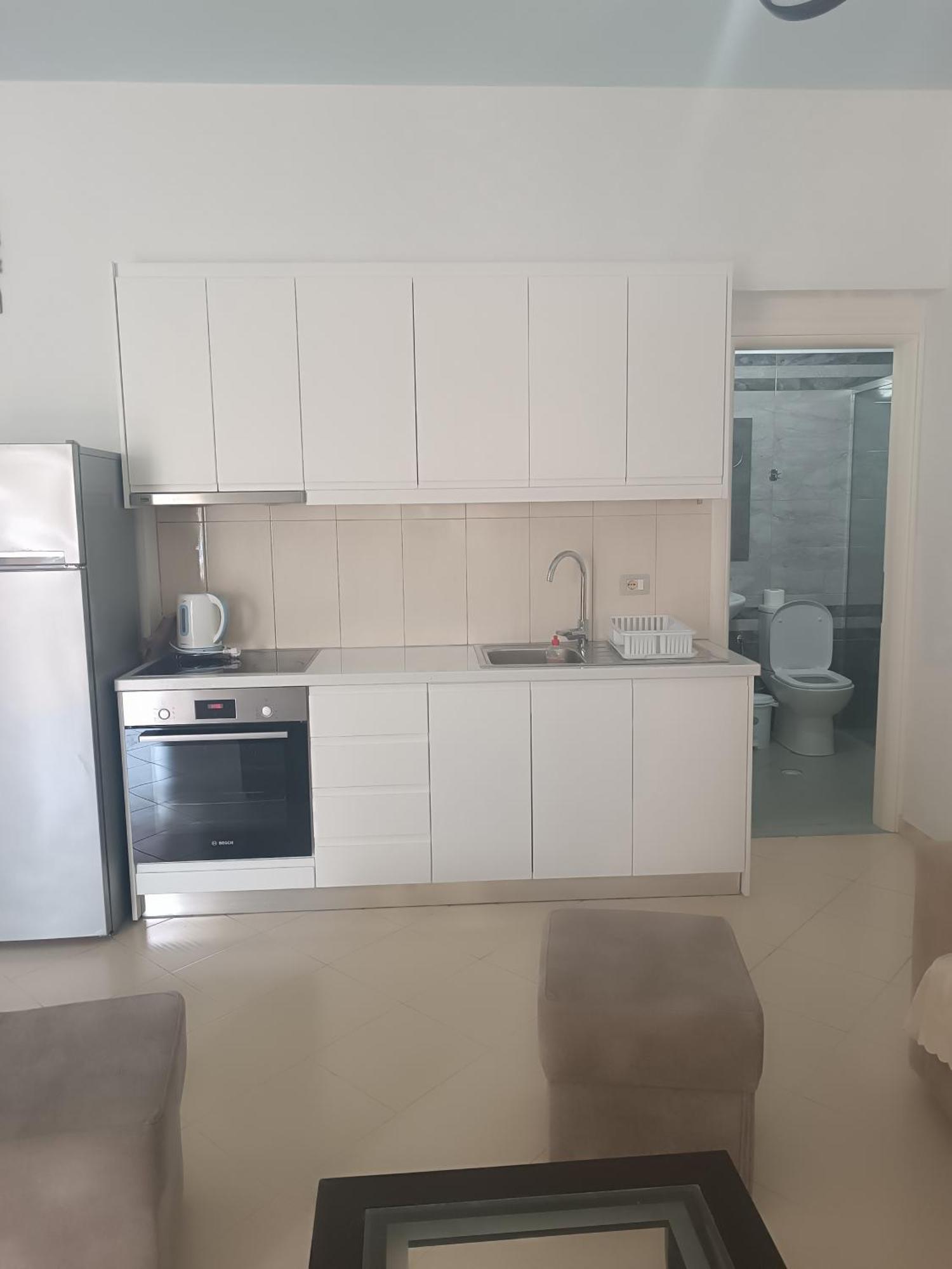 Oruci Apartments Ксамил Екстериор снимка